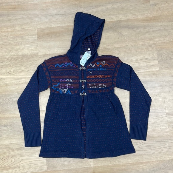 Lark and Sparrow Boutique- Freelance Babydoll Sweater - Picture 1 of 6